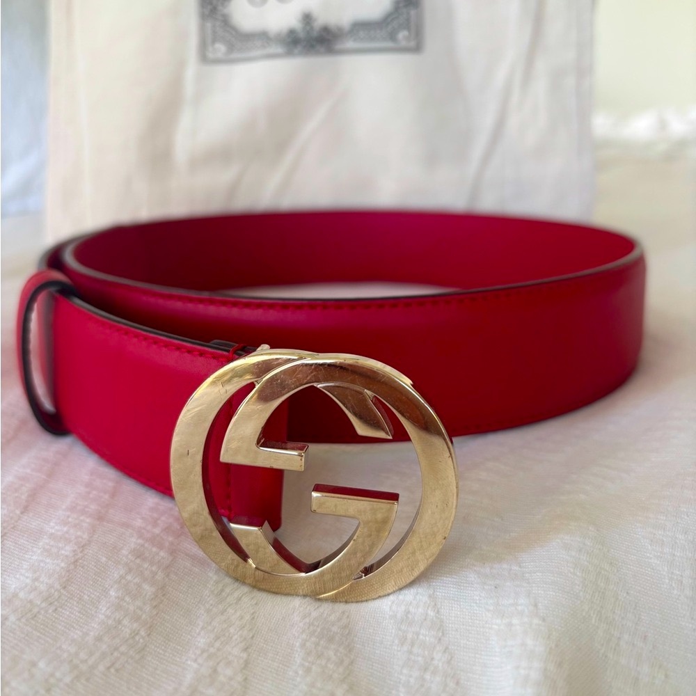 Gucci Crimson Leather Belt with Gold Emblem